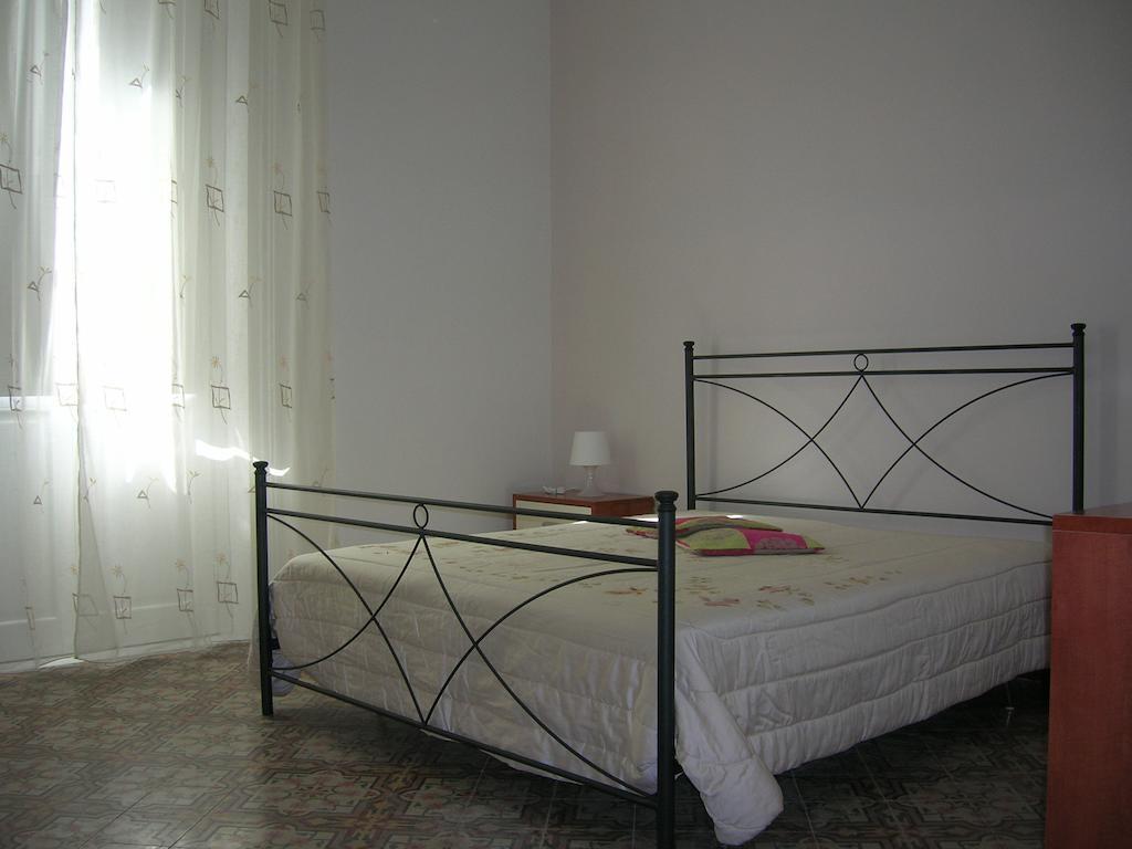 Casa Vacanze Trapani Via Merce Cameră foto